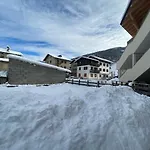 Apartament Dei Reparti *